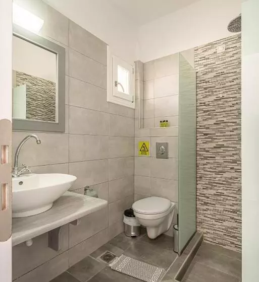Camera Tripla Standard Vista Mare, Marianna