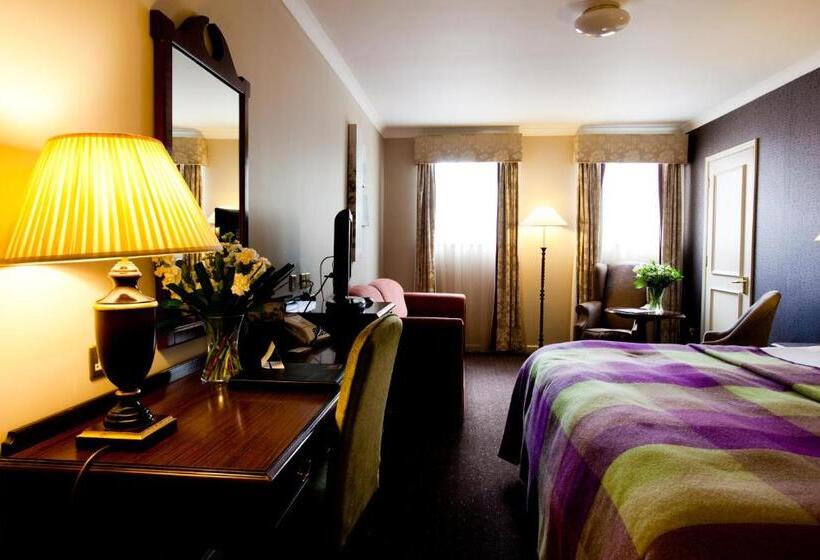 اتاق خانوادگی, Mercure Exeter Southgate