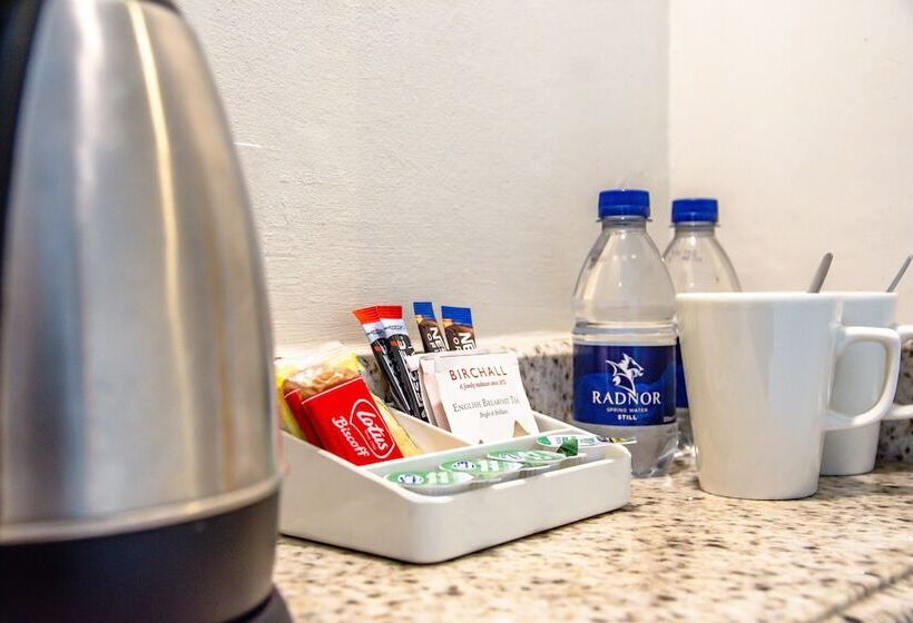 غرفة قياسية, Poole Quay