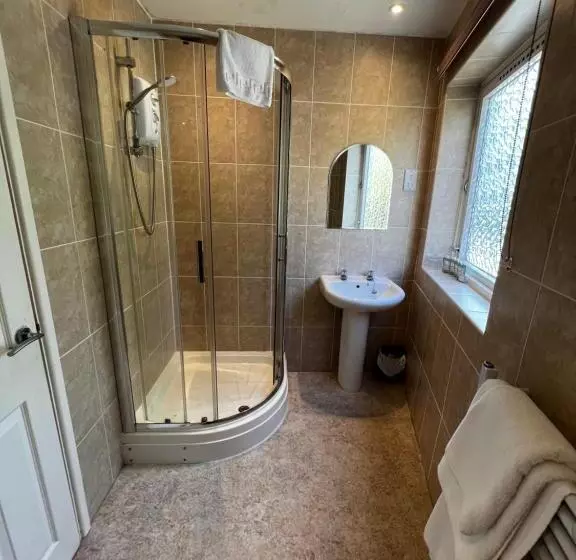 Standard-huone, Queenswood