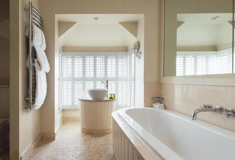 اتاق لوکس با چشم‌انداز دریا, St Brides Spa Hotel & Village Apartments