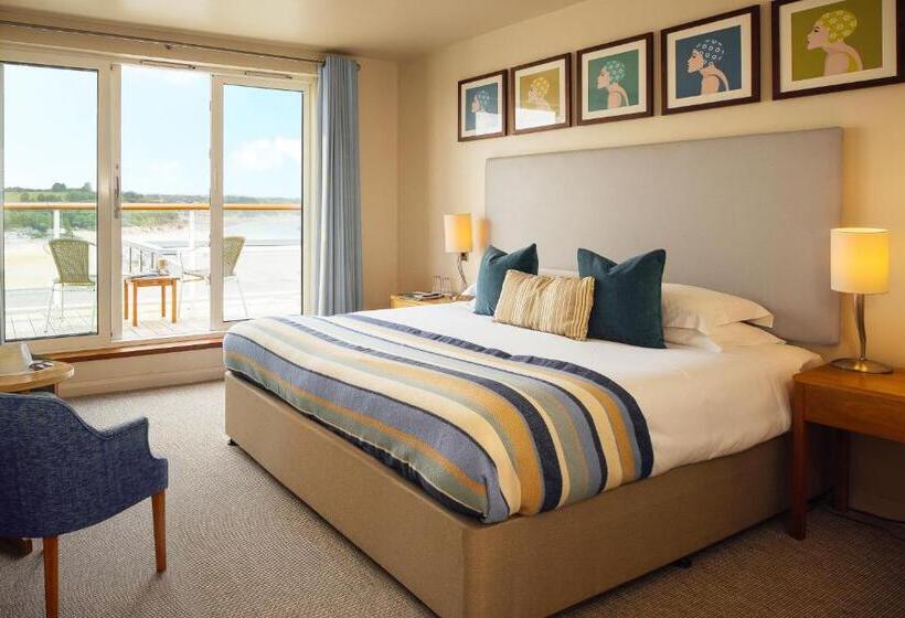 غرفة سوبيريور مطلّة علي البحر, St Brides Spa Hotel & Village Apartments