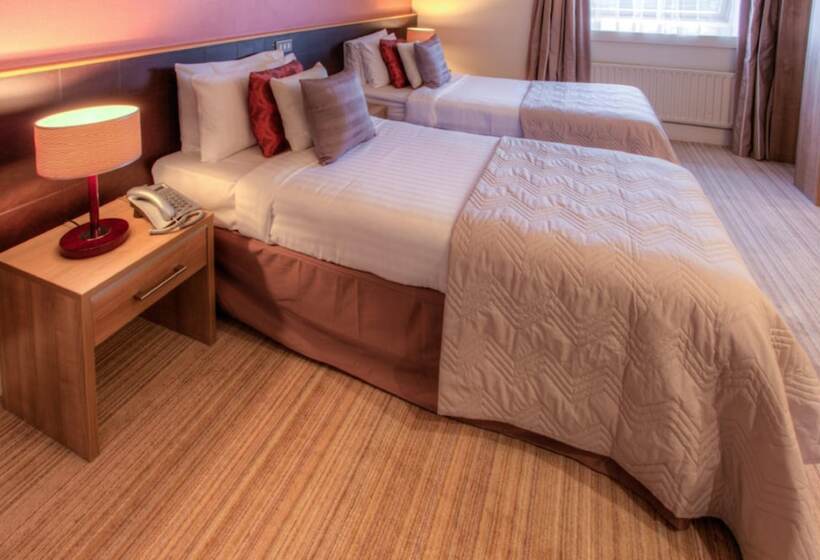 스탠다드 룸, Strangford Arms