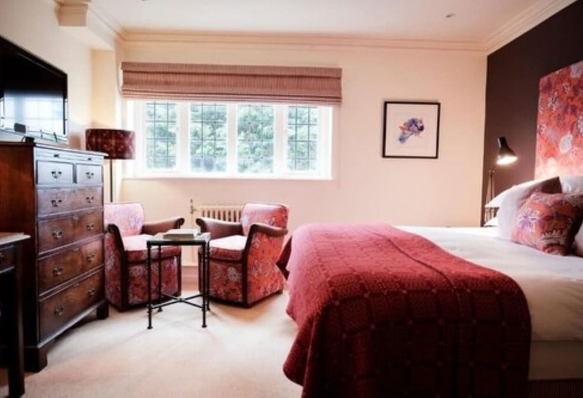 スーペリアールーム, The Bear Of Rodborough