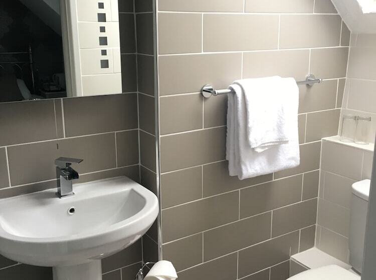 חדר סטנדרט, The Star