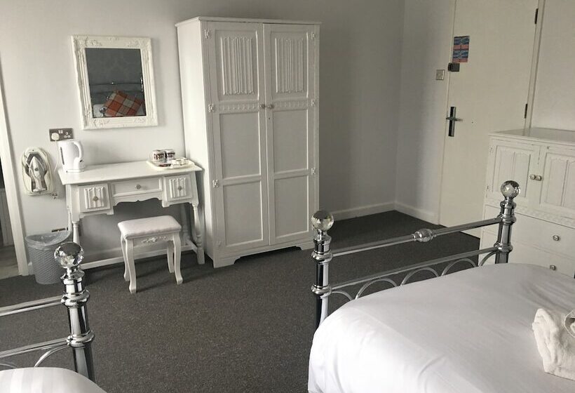 חדר סטנדרט, The Star