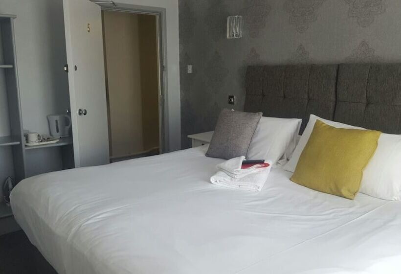 חדר סטנדרט, The Star