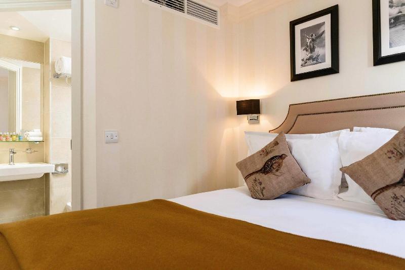 クラシックルーム, Xenia, Autograph Collection