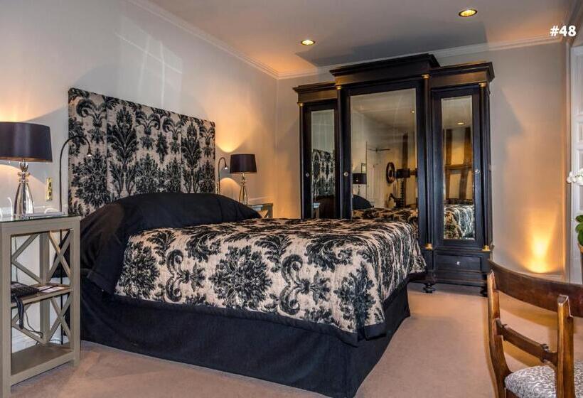 주니어 스위트, The George Hotel Of Stamford