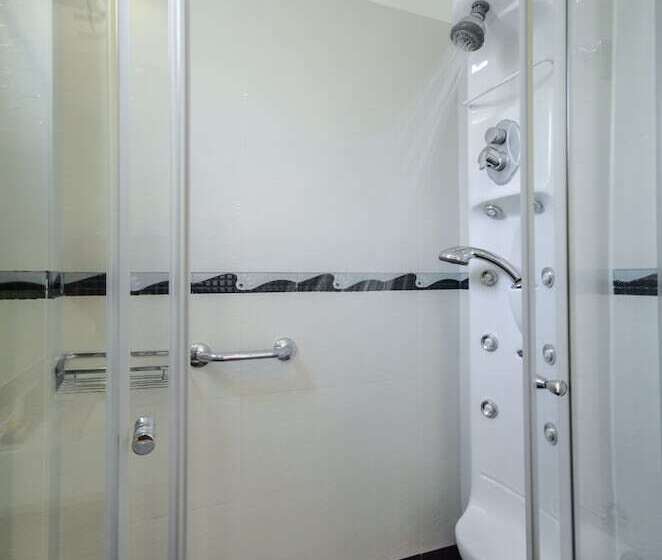 スーペリアースイート, Aeolis Boutique