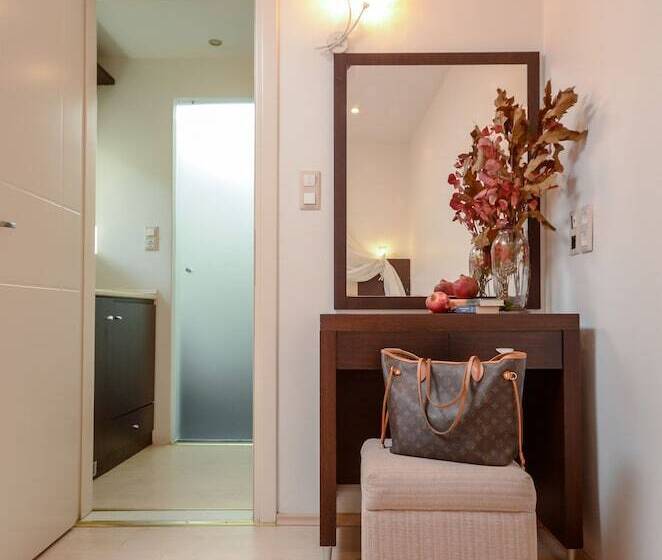 スーペリアースイート, Aeolis Boutique