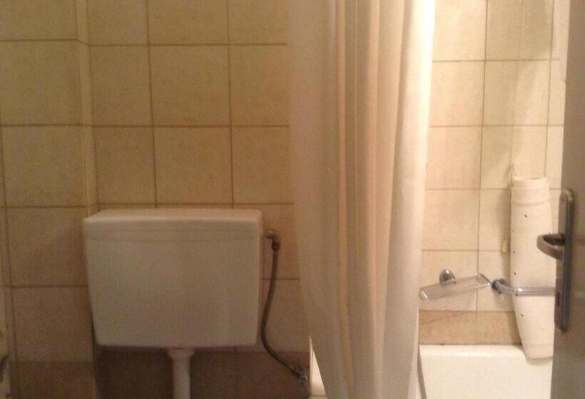 Номер Стандарт, Alexandros