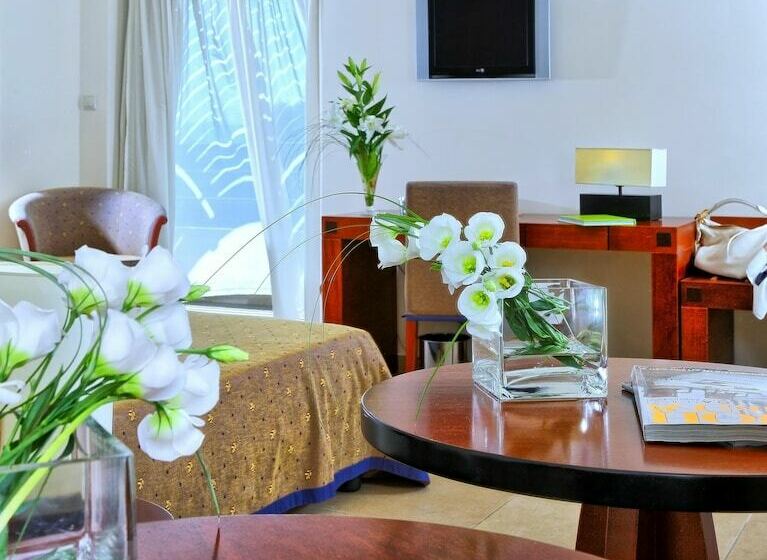 Номер Стандарт Вид на Сад, Apollonia Beach Resort & Spa