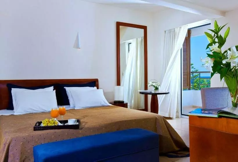 Juniorsviitti Sivuttainen Merinäkymä, Apollonia Beach Resort & Spa
