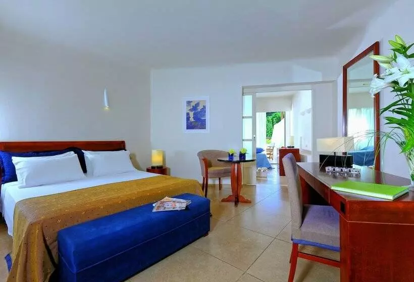 Juniorsviitti Sivuttainen Merinäkymä, Apollonia Beach Resort & Spa