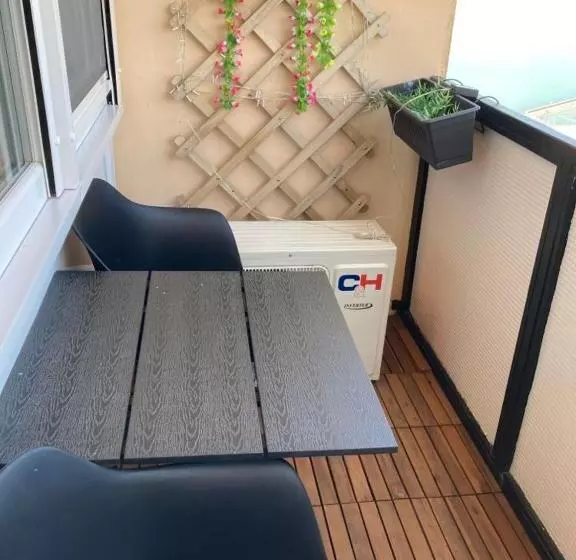اتاق استاندارد سه تخته با بالکن, Aranyhíd Apartman