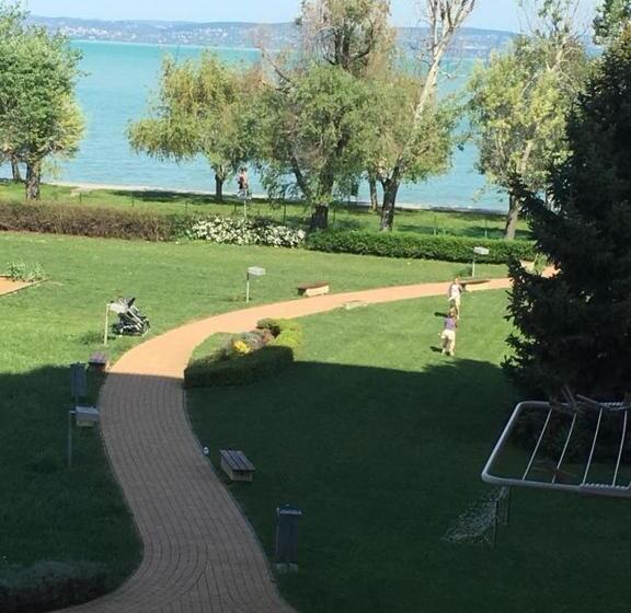 شقة بغرفة نوم واحدة, Aranyhíd Apartman