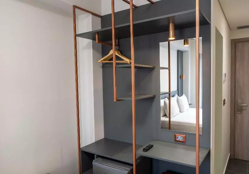 デラックストリプルルーム, Argo Hotel Piraeus