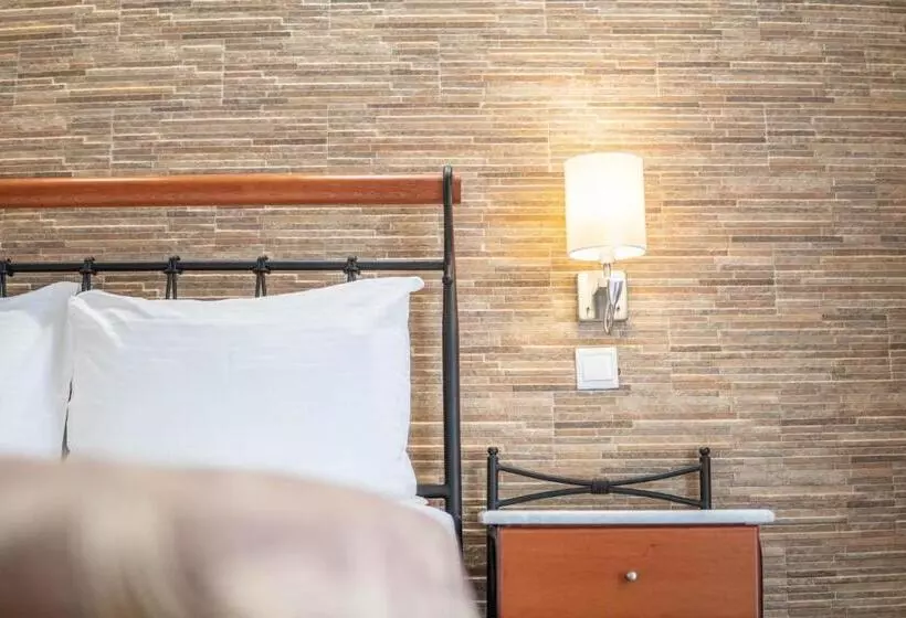 スーペリアールーム, Argo Hotel Piraeus