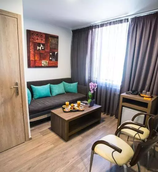 ファミリースイートの２ベッドルーム, Argo Hotel Piraeus