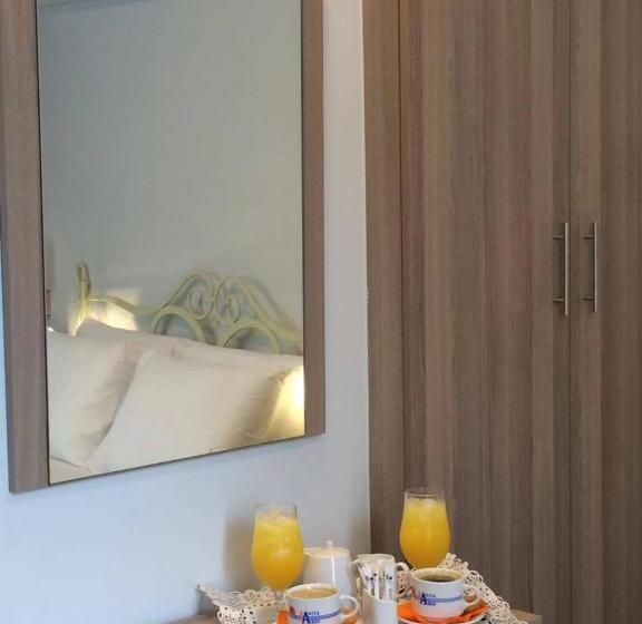 جناح عائلي غرفتين نوم, Argo Hotel Piraeus