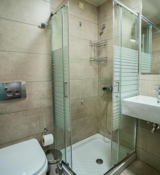 غرفة ديلوكس ثلاثية, Argo Hotel Piraeus