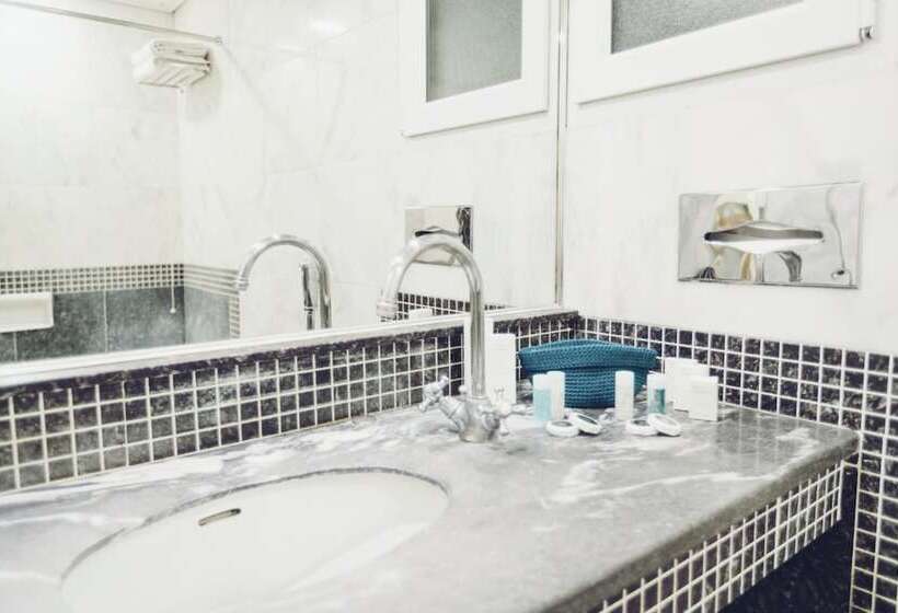 اتاق استاندارد با چشم‌انداز دریا, Astir Patras