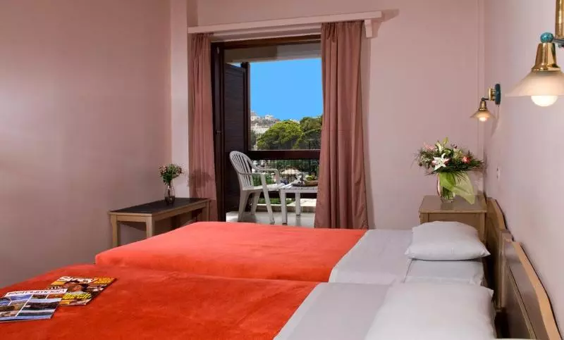 Standard Triple Room, Brascos