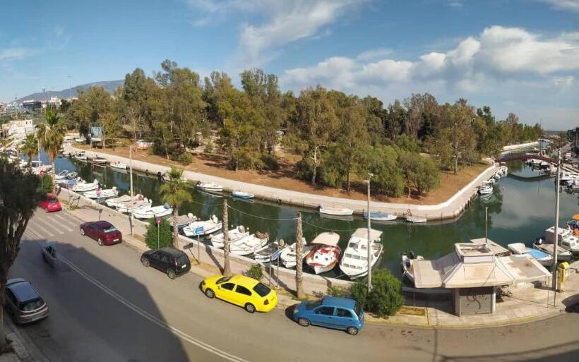 주니어 스위트, Carol