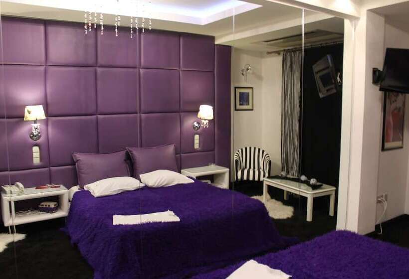 스탠다드 룸, Carol