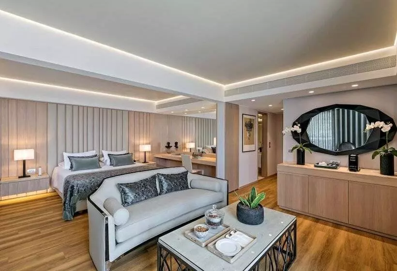 テラス付スイート, Divani Palace Acropolis