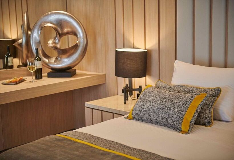 جناح مزود بتراس, Divani Palace Acropolis