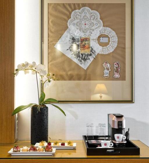 جناح بريميوم, Divani Palace Acropolis