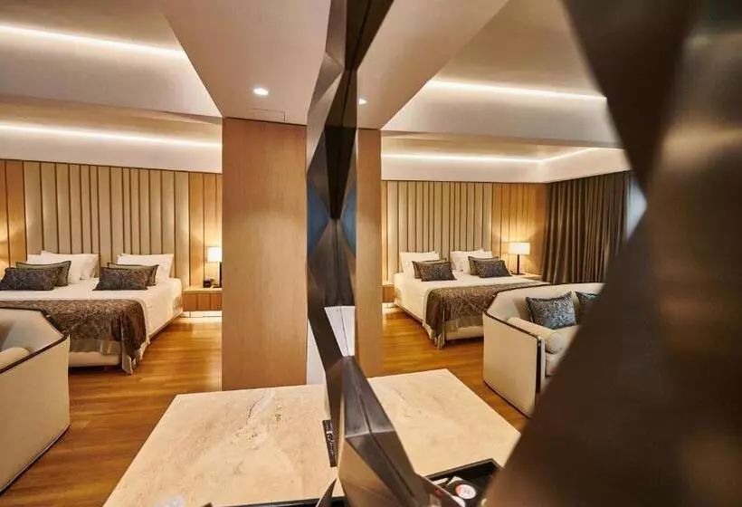 テラス付スイート, Divani Palace Acropolis