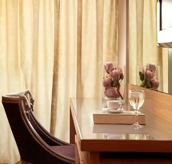 景色の見えるスーペリアルーム, Divani Palace Acropolis