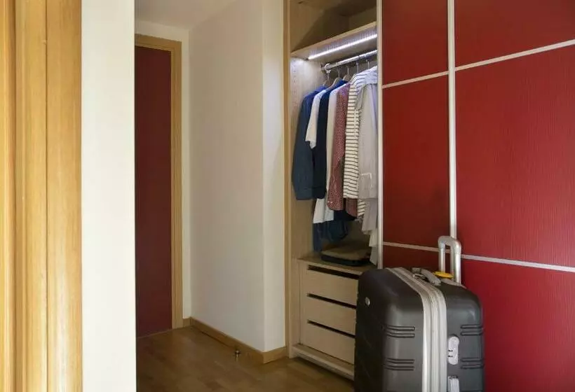 سوییت جونیور با چشم‌انداز دریا, Elite City Resort