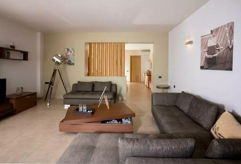 Executive-sviitti, Elite City Resort