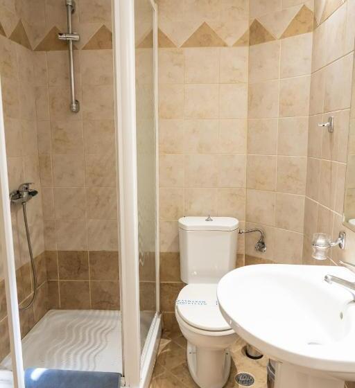 Номер Стандарт, Four Seasons