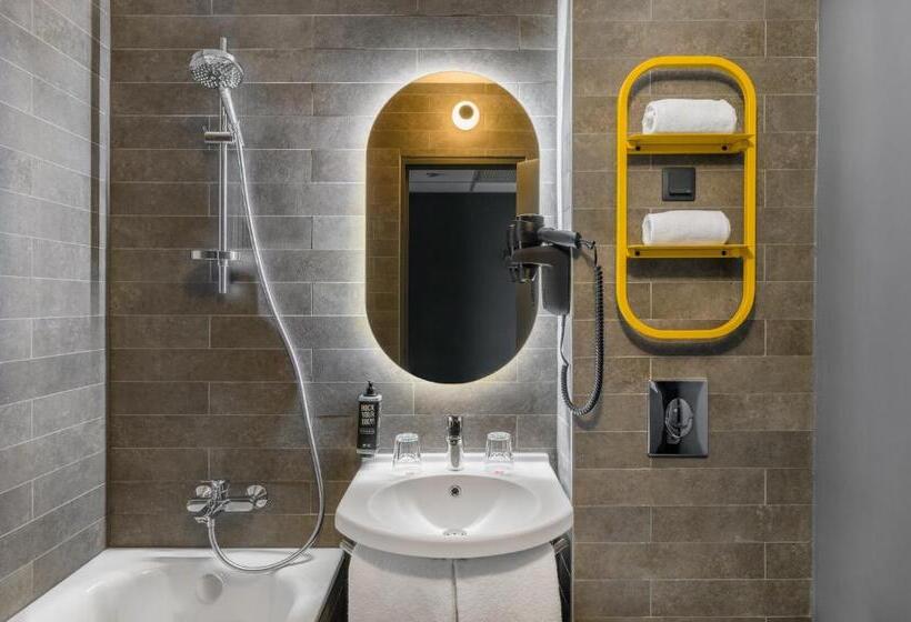 家庭间, Ibis Budapest Citysouth