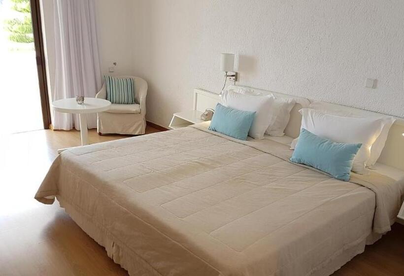 דירת חדר נוף לים, Istron Bay