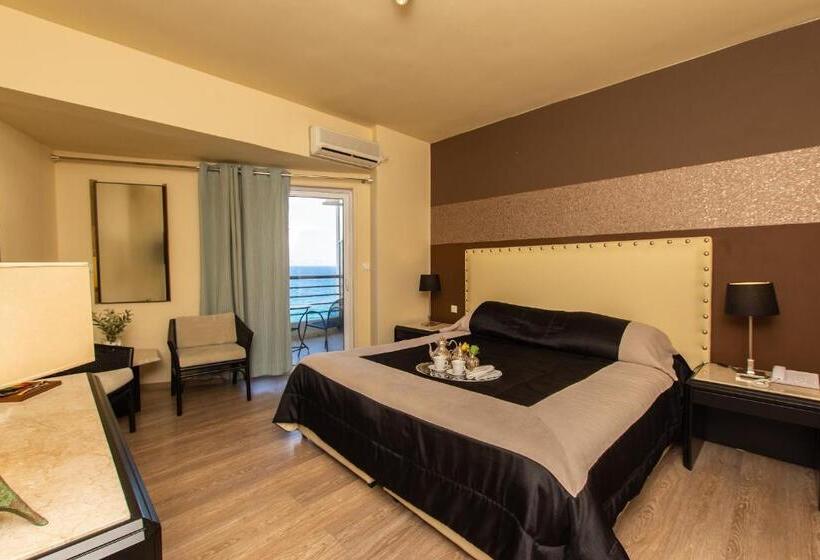 Номер Стандарт Вид на Море, Mati