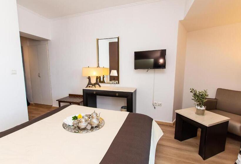 Номер Стандарт Вид на Море Боковой, Mati