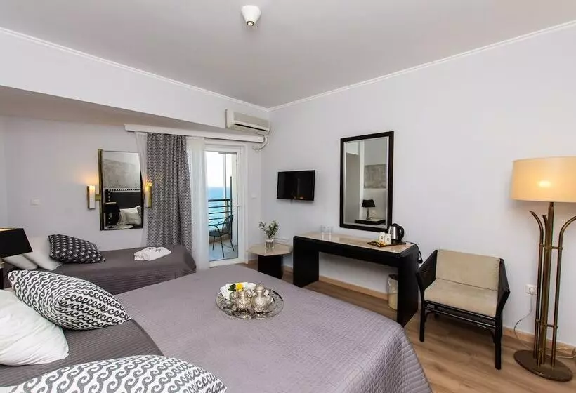 Triple Room Sea View, Mati