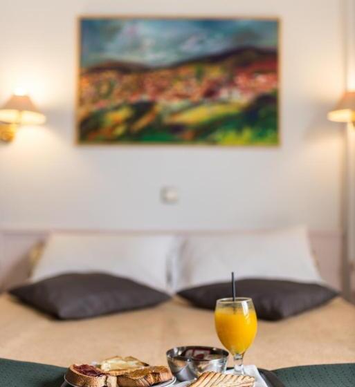 4인용 스탠다드 룸, Metropol