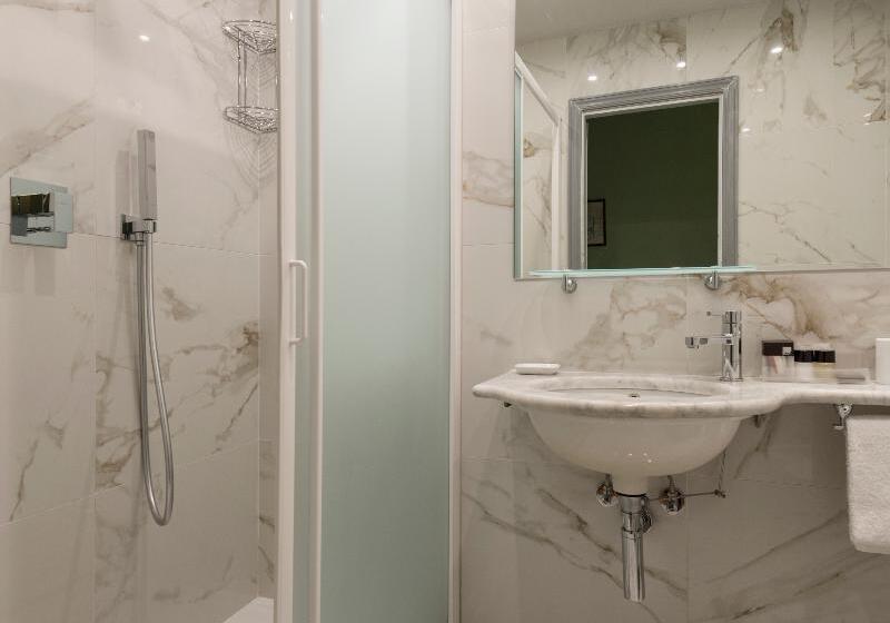 غرفة قياسية فردية, Palladion