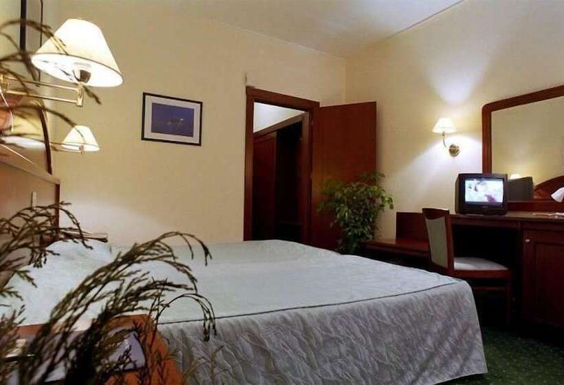 غرفة قياسية فردية, Philippion