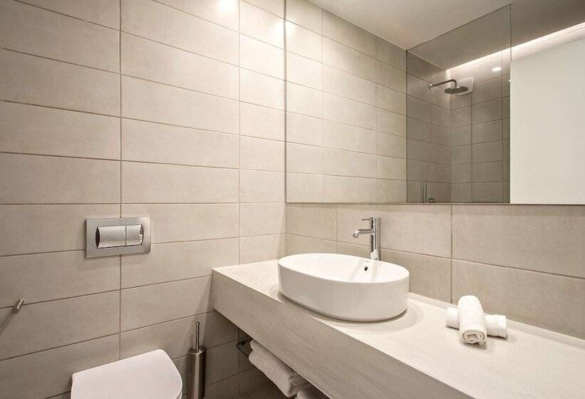 Номер Стандарт Вид на Бассейн, Radisson Resort Plaza Skiathos