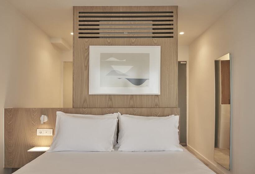 Номер Стандарт Вид на Бассейн, Radisson Resort Plaza Skiathos
