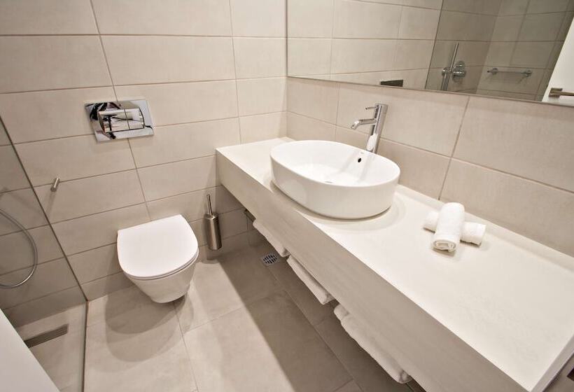 غرفة قياسية مطلّة علي البحر, Radisson Resort Plaza Skiathos