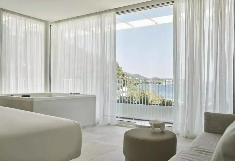 ジェットバス付きオーシャンビュースイート, Radisson Resort Plaza Skiathos